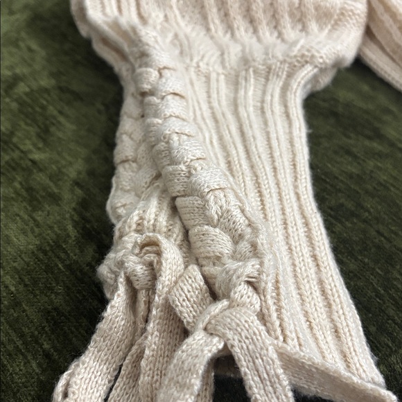 525‎ America Women's Cream Cable Knit Puff Sleeve Sweater Size M - Picture 14 of 16